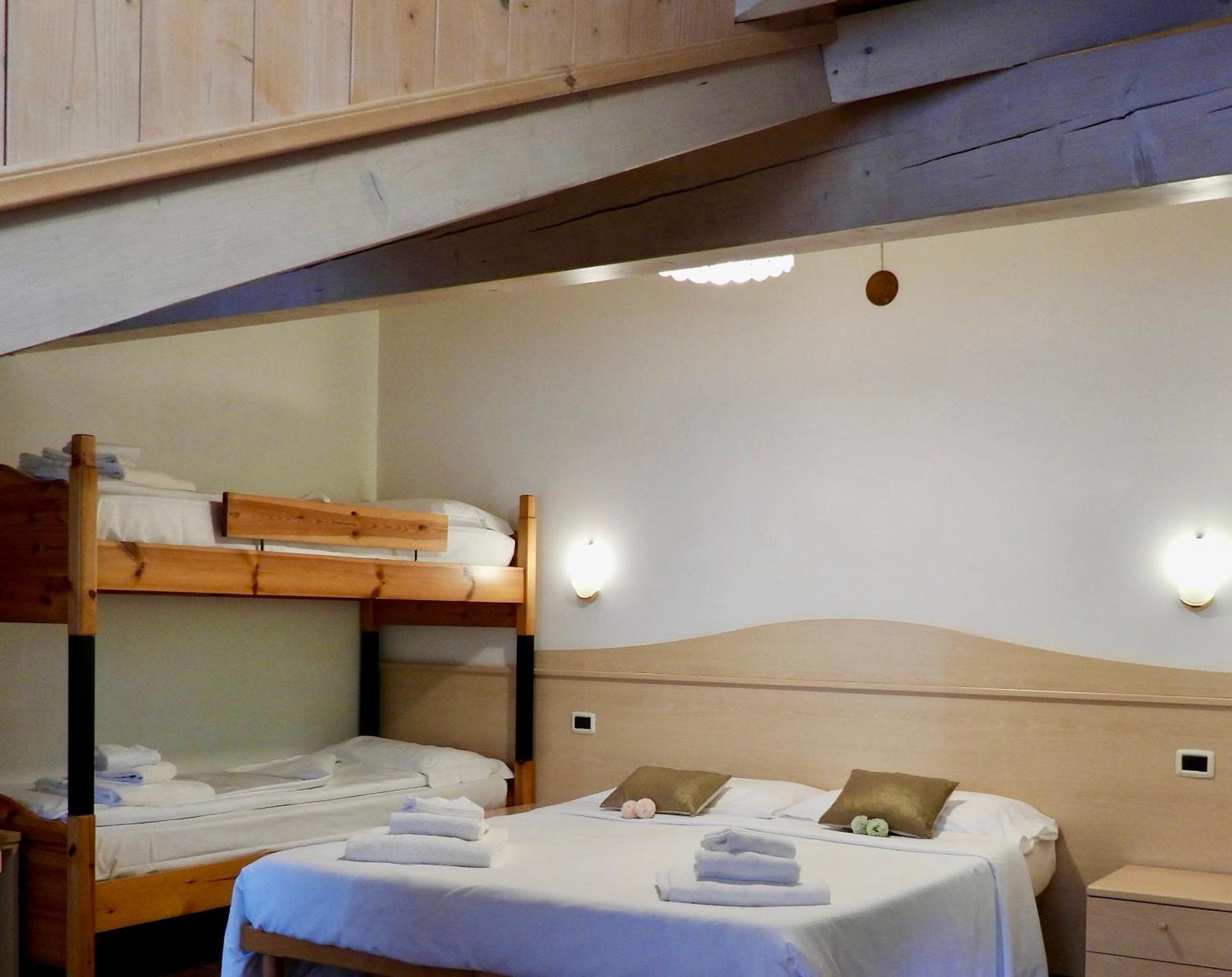 Hotel Garni Maffei 平佐洛 外观 照片
