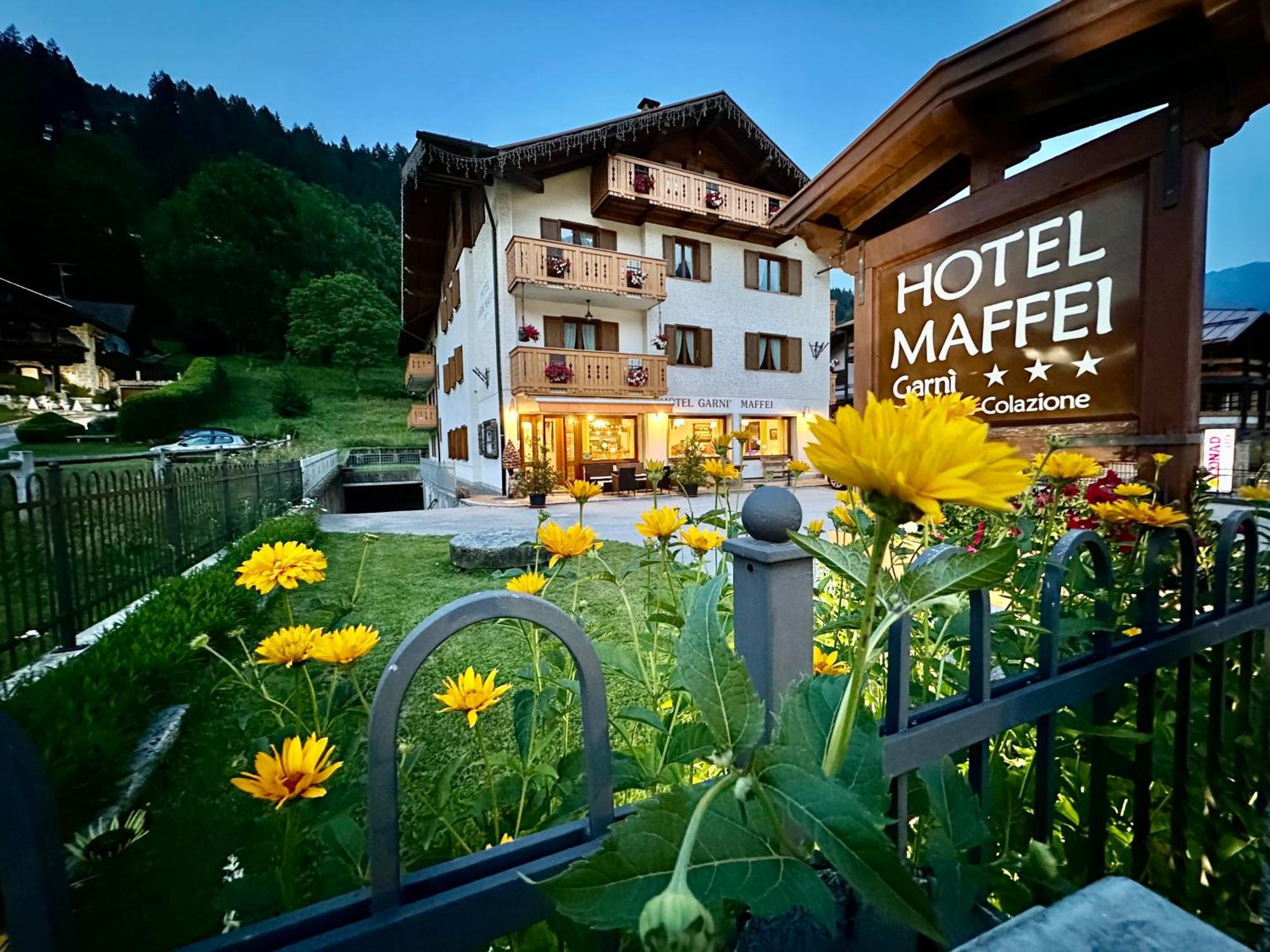 Hotel Garni Maffei 平佐洛 外观 照片