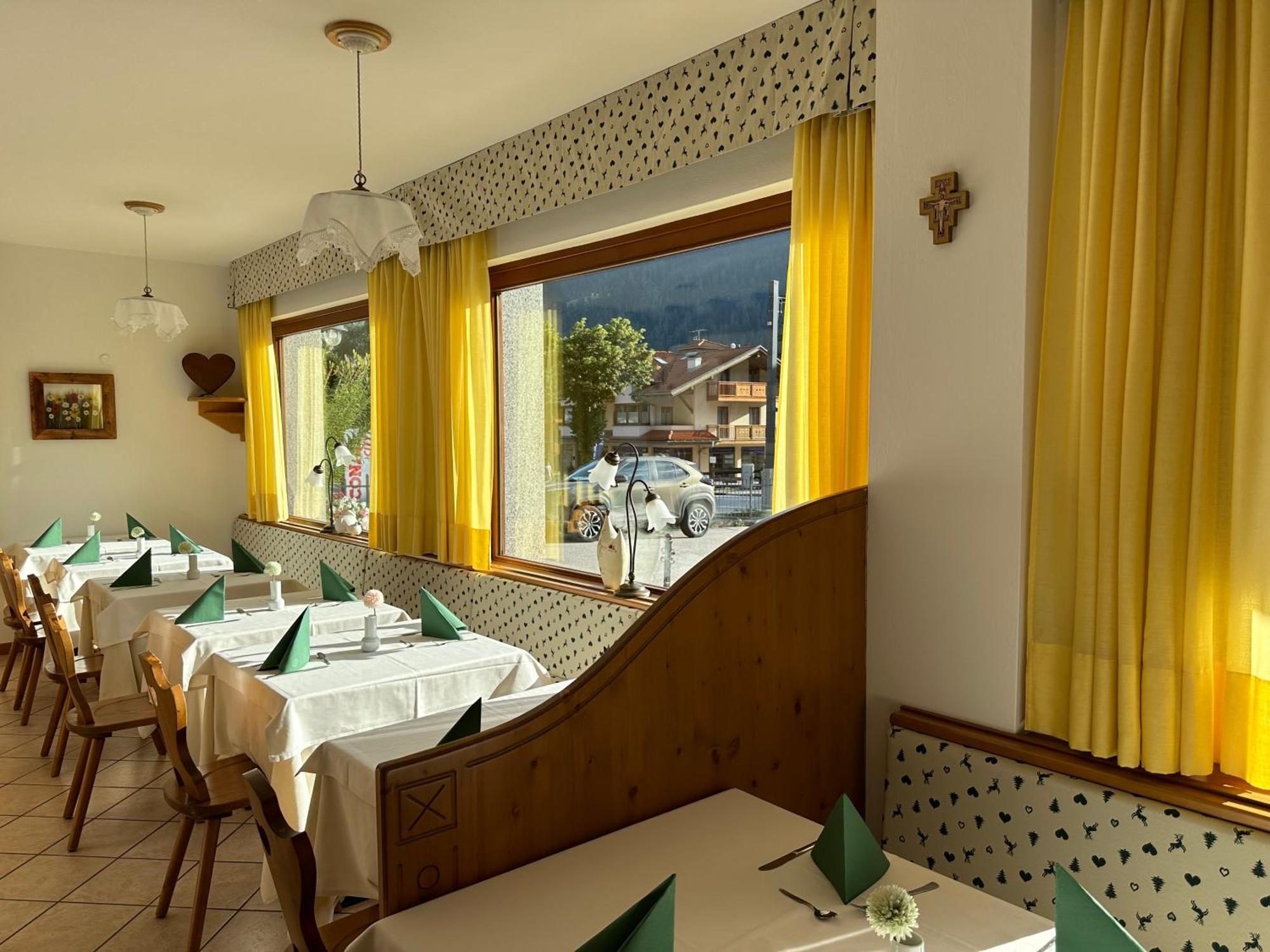 Hotel Garni Maffei 平佐洛 外观 照片